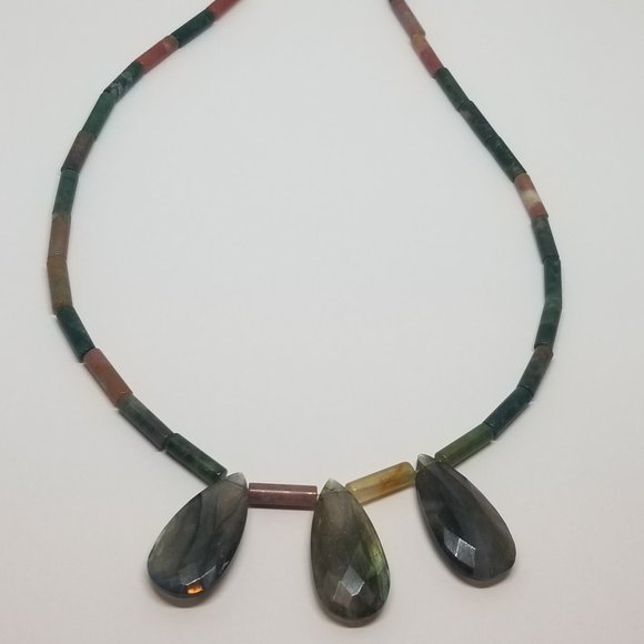 Labradorite Necklace With Indian Agate Tube Beads - Picture 4 of 6